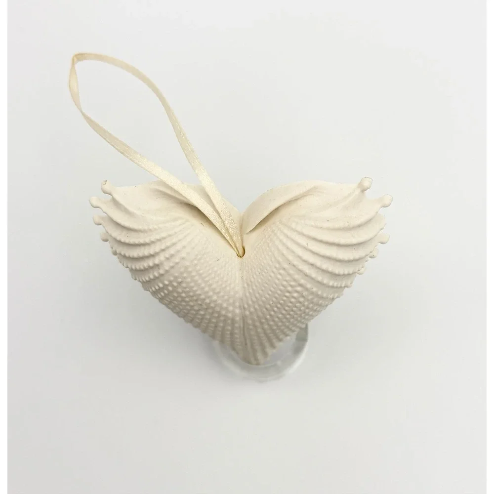Margaret Furlong Bisque Porcelain Heart Seashell Ornament Wings Of Love 2.5
